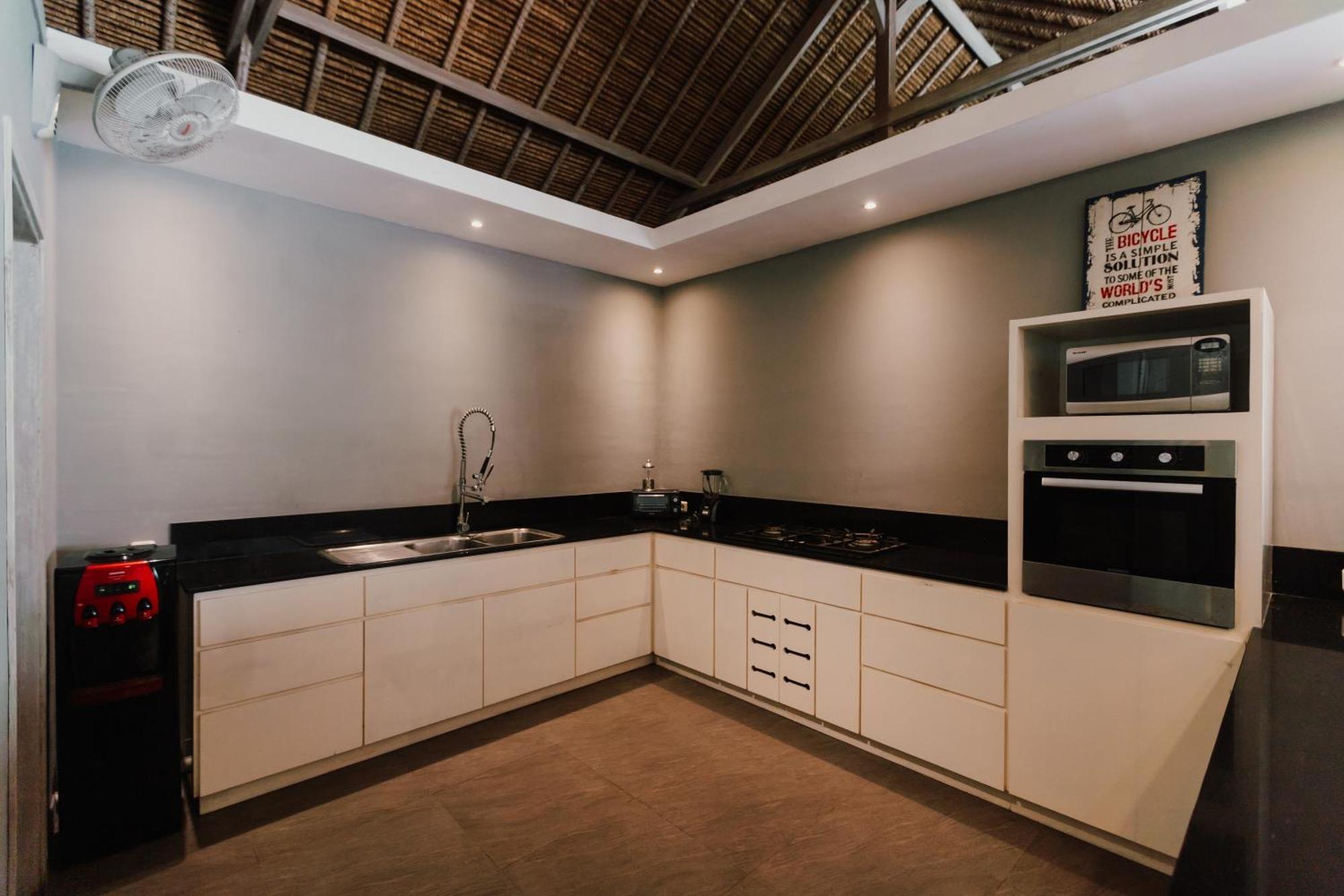 Maylie Bali Villa & Bungalows Canggu Exteriör bild