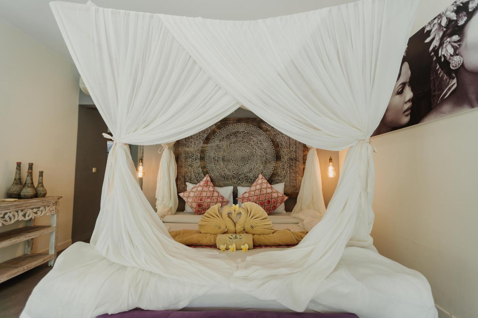 Maylie Bali Villa & Bungalows Canggu Exteriör bild